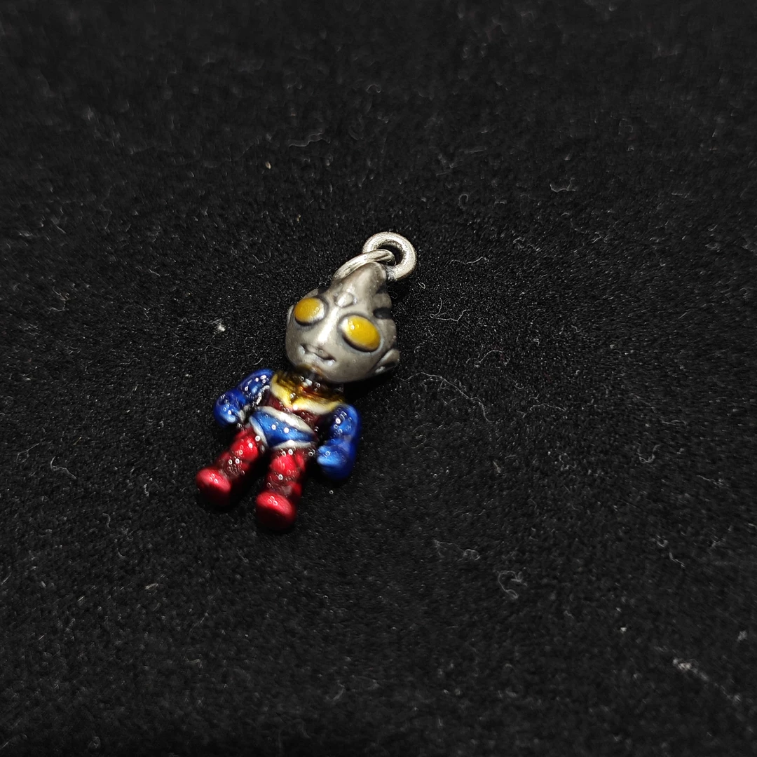 吊坠足银 奥特曼999足银吊坠A245 yy