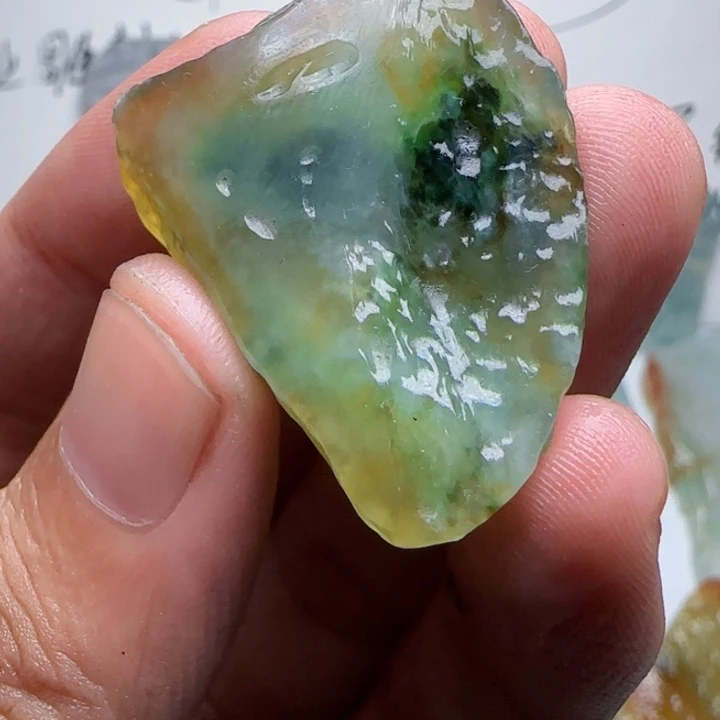 未镶嵌定制翡翠不包工