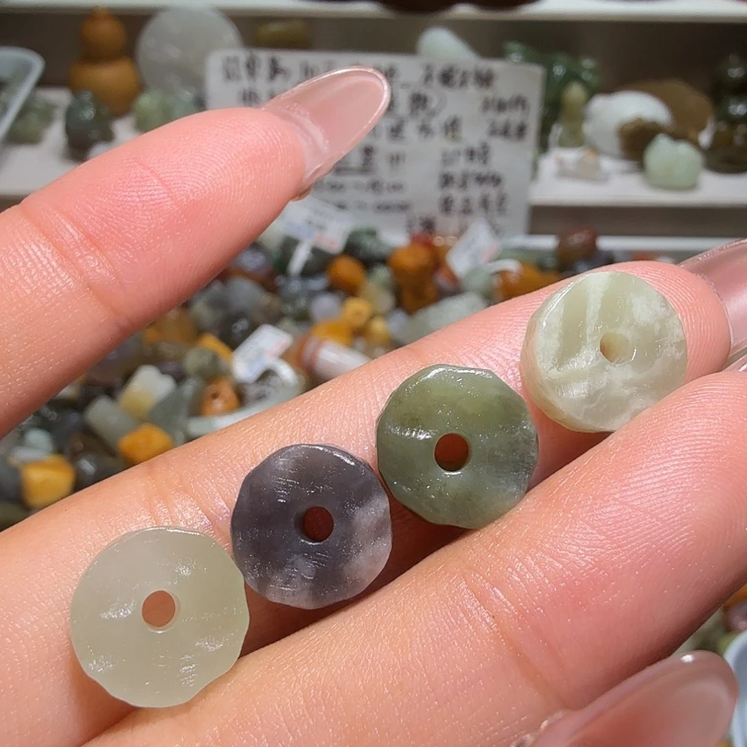 和田玉未镶嵌珠宝奇石