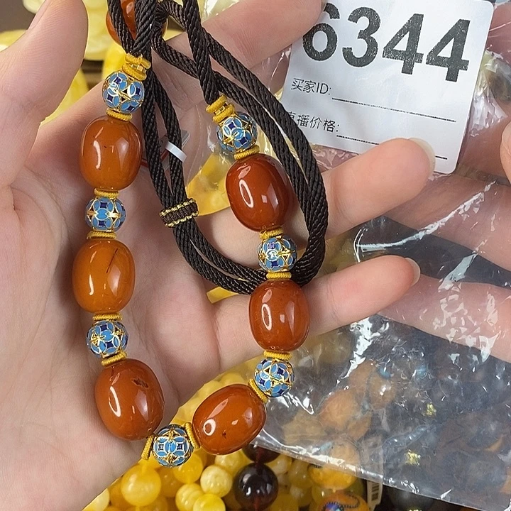 蜜蜡未镶嵌珠宝奇石