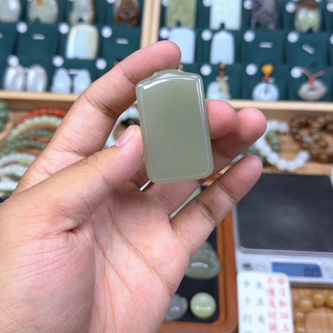 和田玉未镶嵌挂件