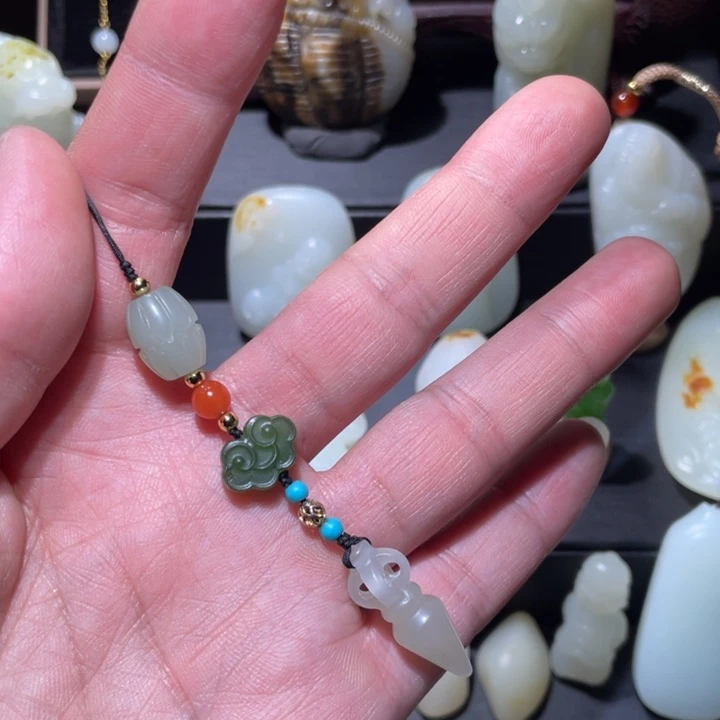 和田玉颈饰未镶嵌