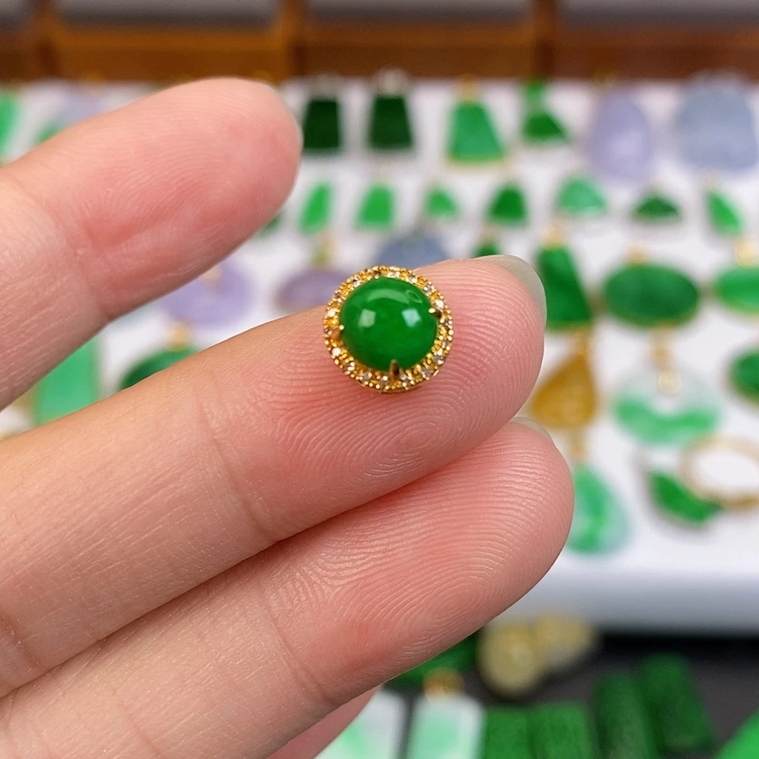 吊坠(不含链)18K金镶嵌翡翠小**头