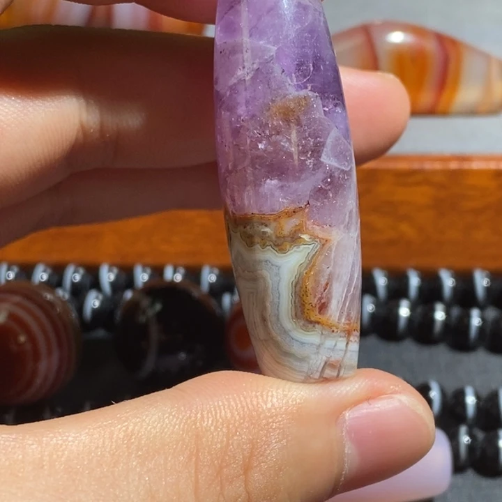 有***的未镶嵌颈饰玛瑙/玉髓