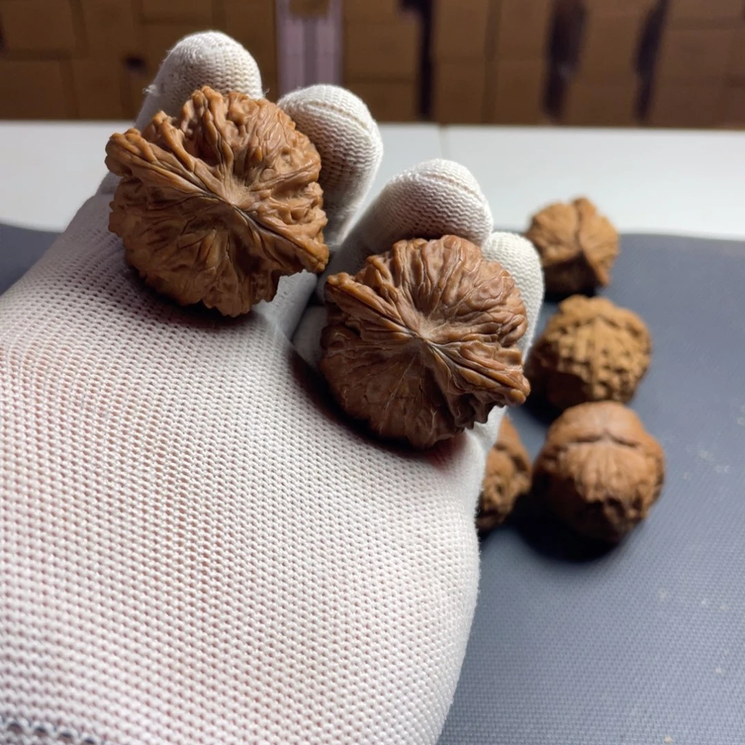 文玩核桃吊坠极品收藏正磨