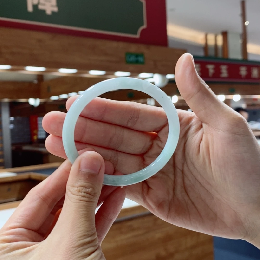 翡翠手镯未镶嵌买断