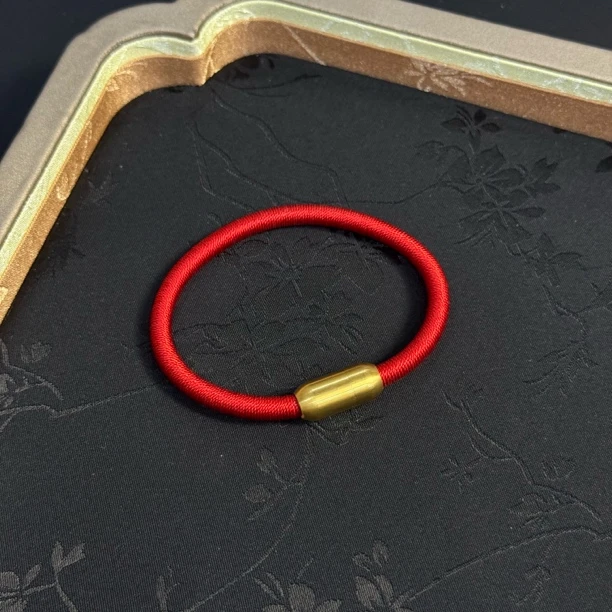 梨缘记 天然辰砂【五行】朱砂紫金砂红绳手环Z354