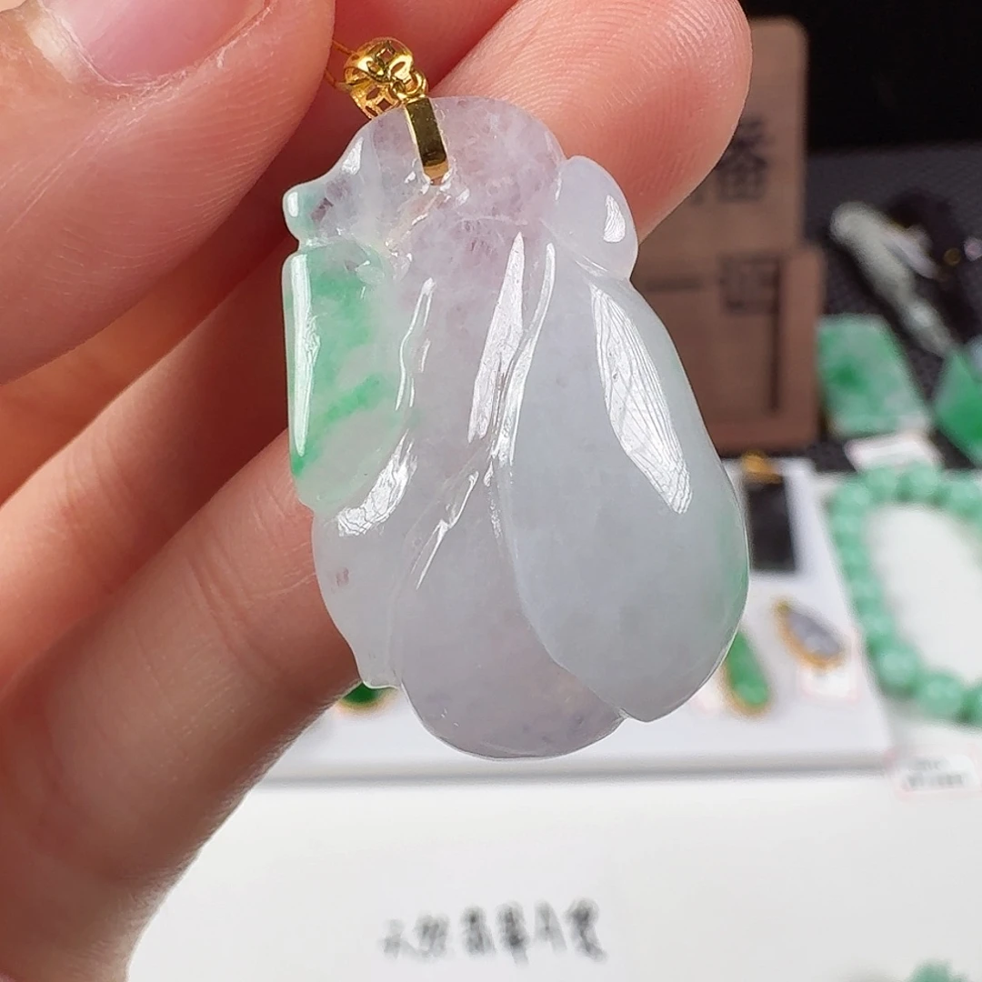 翡翠18K金镶嵌颈饰