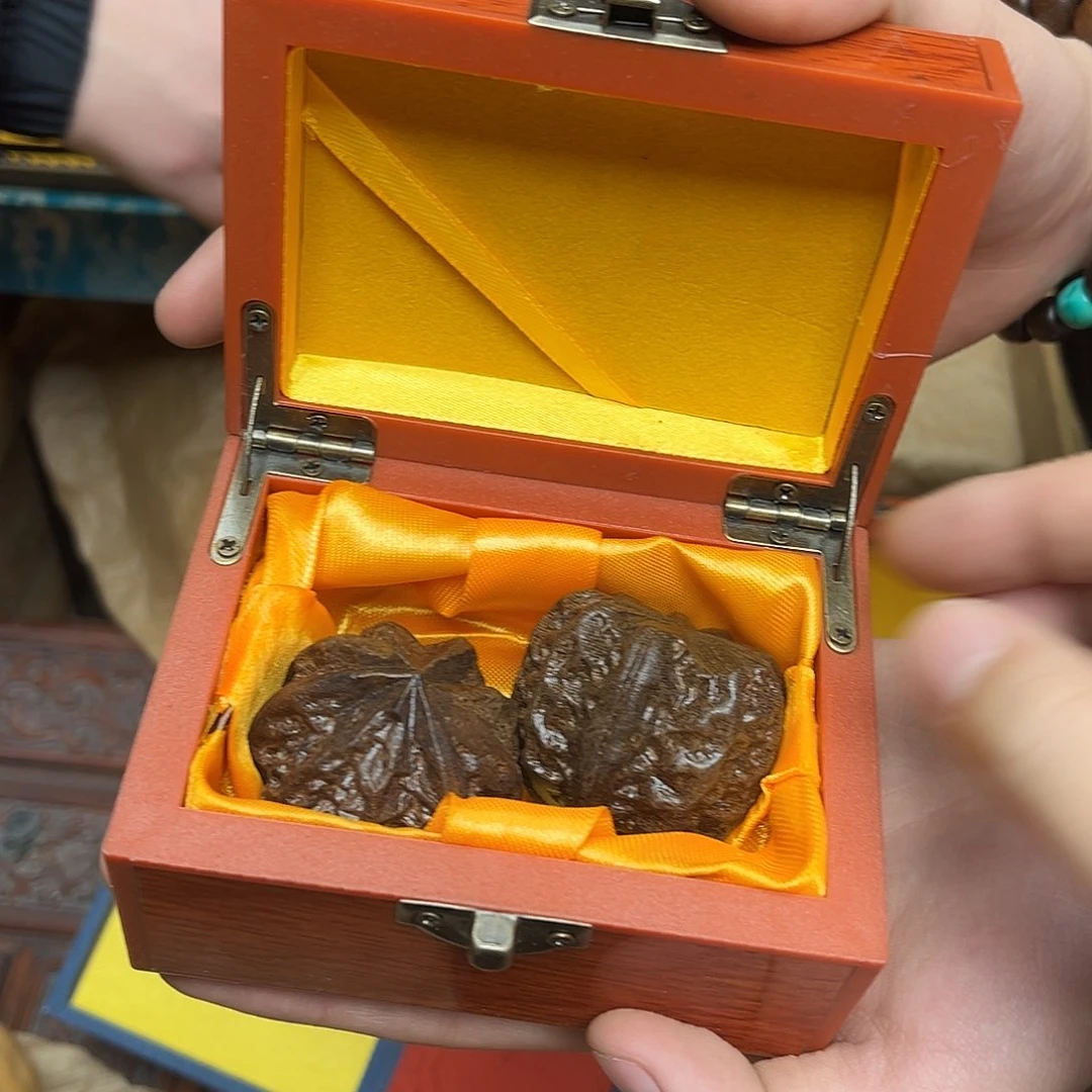 大叶紫檀（黑酸枝木类）