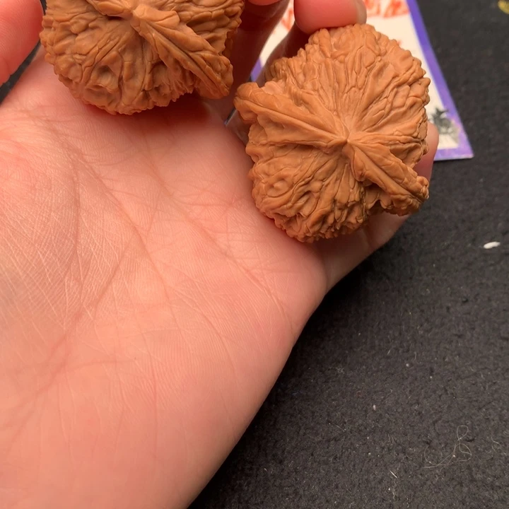 文玩核桃吊坠3号45白全