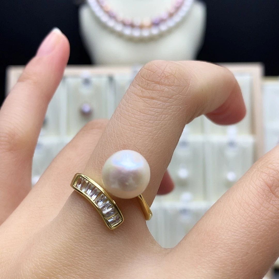 淡水珍珠颈饰合金