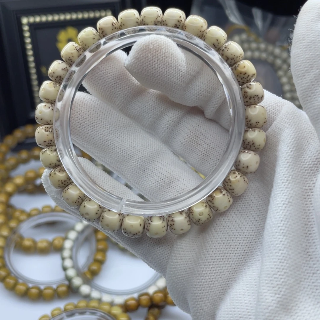 星月菩提吊坠8骨瓷白通体大眼睛       A9