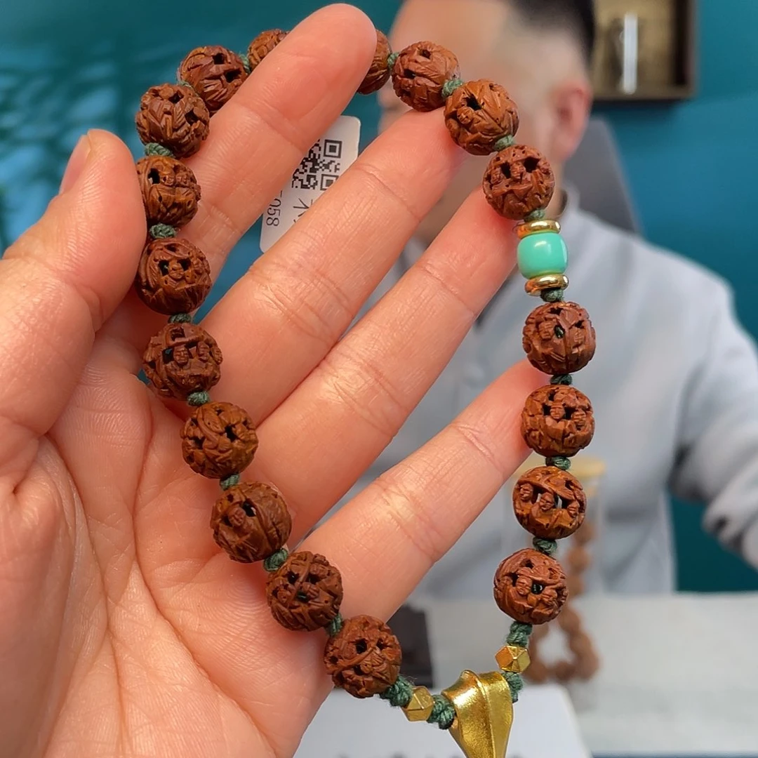 桃核小子镂空风景人物