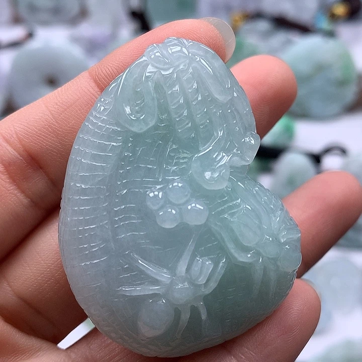 翡翠未镶嵌颈饰代代有钱两面工艺福利卡厚16+