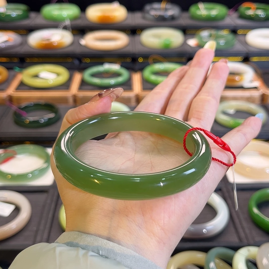 和田玉未镶嵌手镯粉绿猫眼