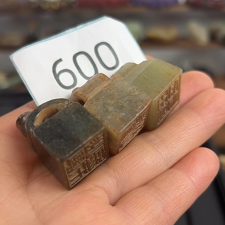 和田玉（糖玉）颈饰未镶嵌无*