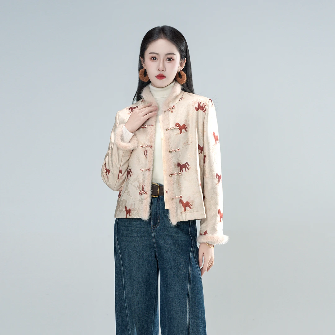 青娘子（驰霜）高级感提花拼水貂毛国风显瘦气质秋冬驼绒棉服61748