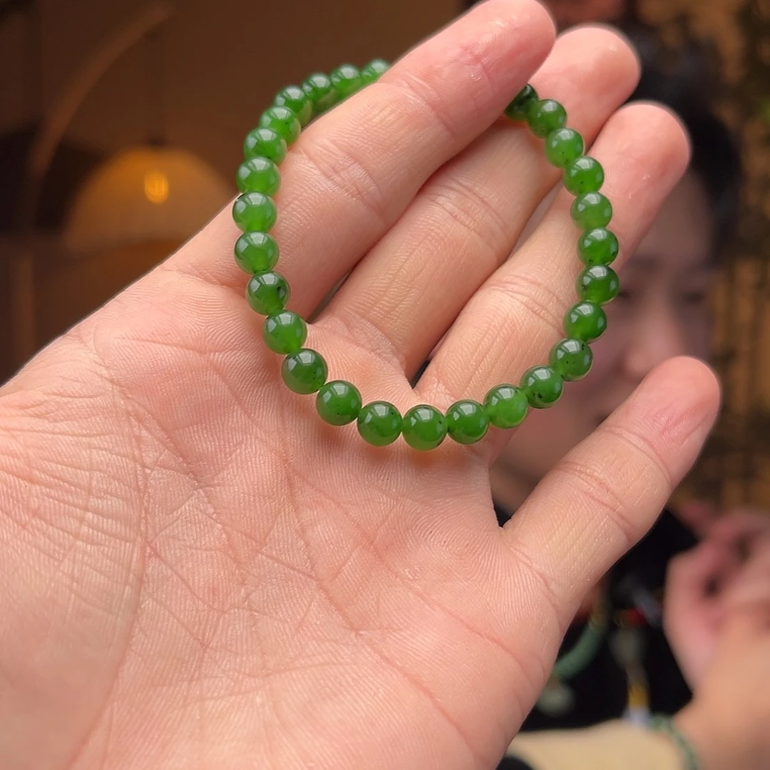 和田玉手串未镶嵌碧玉辣绿色带矿点拉新款