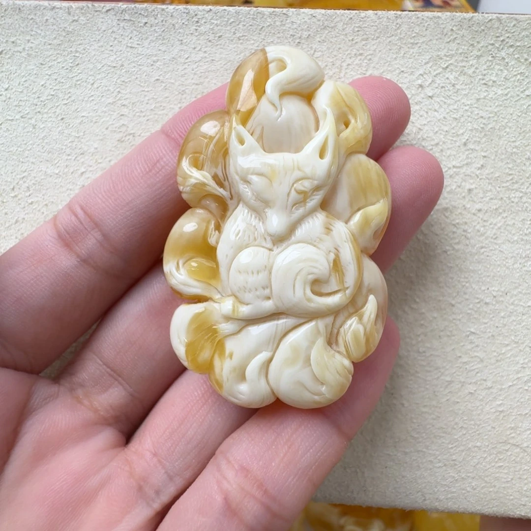 蜜蜡未镶嵌珠宝奇石有瑕疵,超过七天不退不换