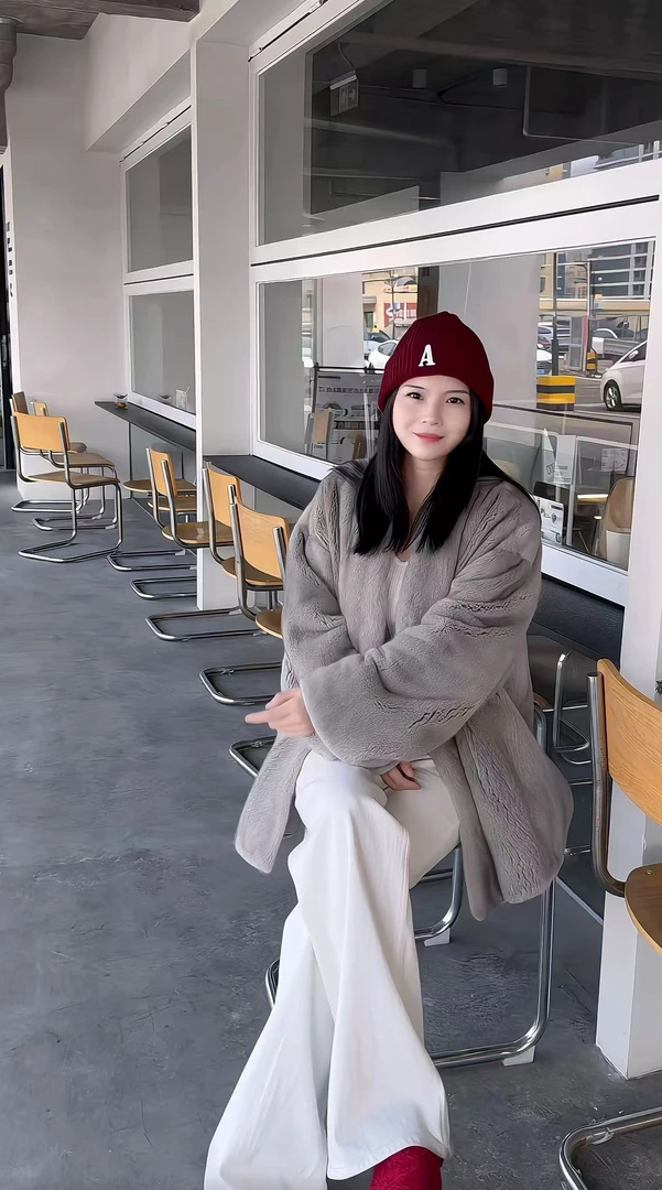 【沐媛】「卢浮宫」v领进口短二水貂皮草宽松水貂皮草女