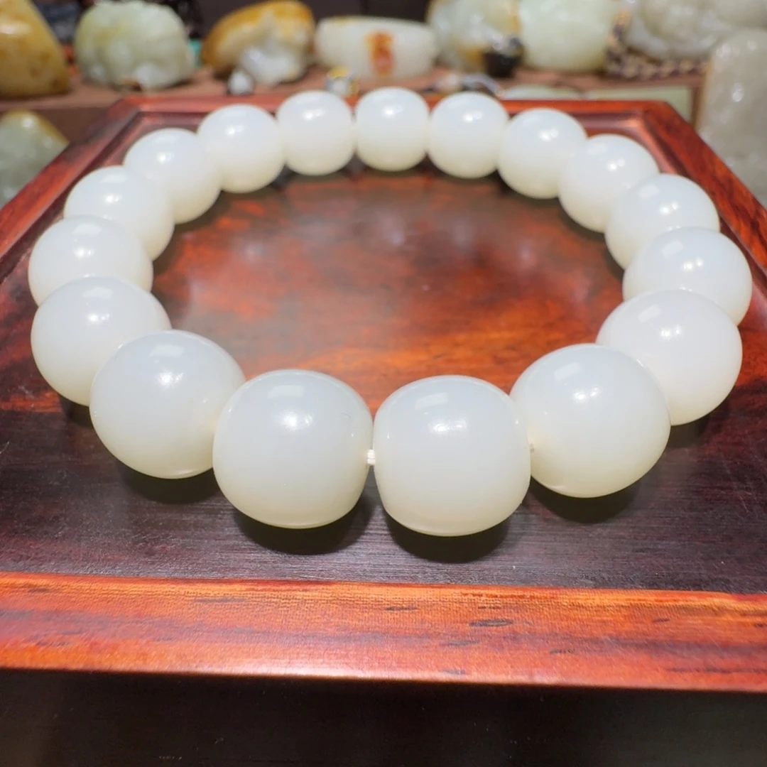 和田玉未镶嵌手串