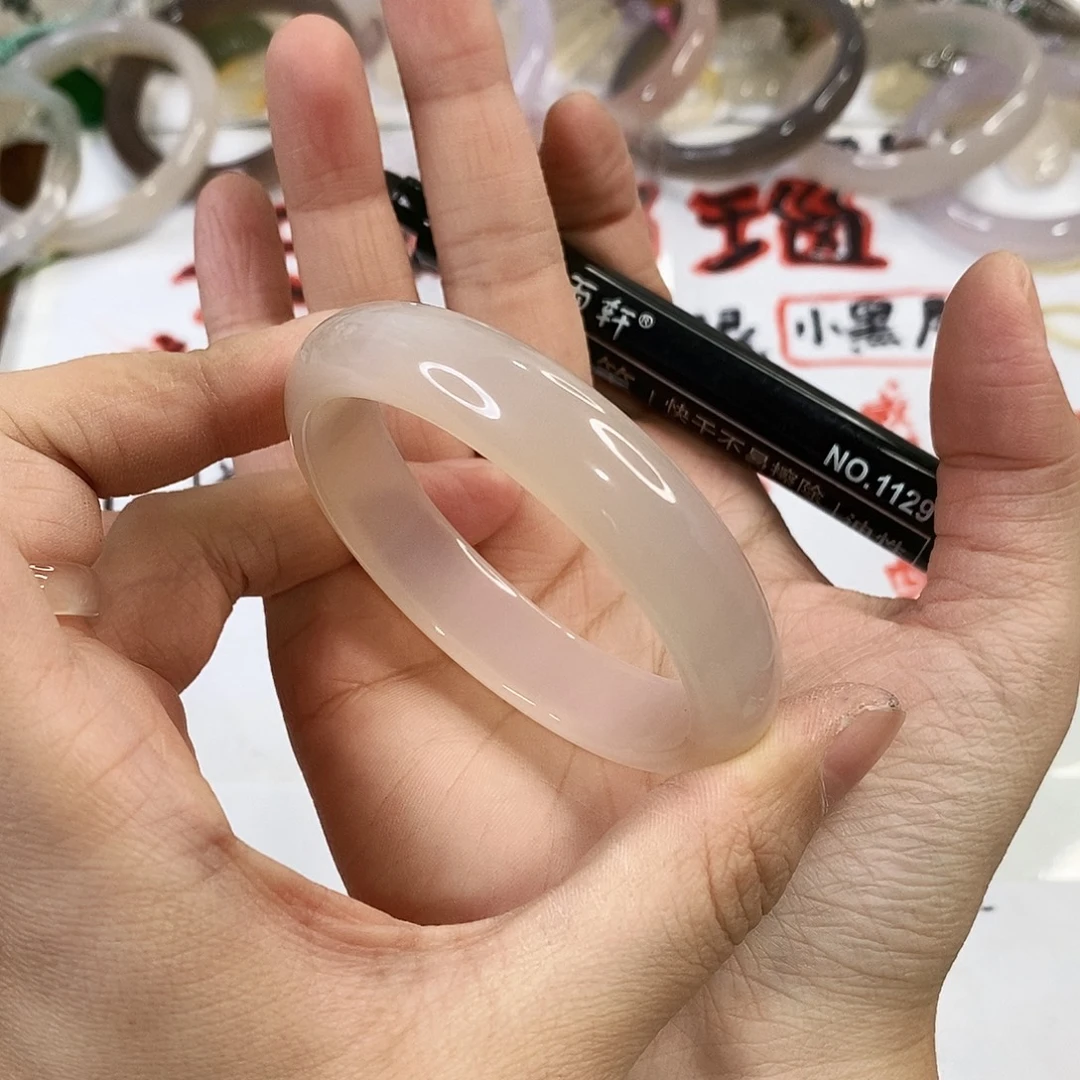 玛瑙/玉髓未镶嵌手镯A560。54圈