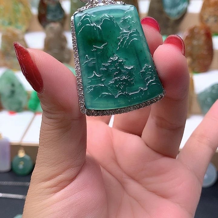 翡翠未镶嵌颈饰翡翠