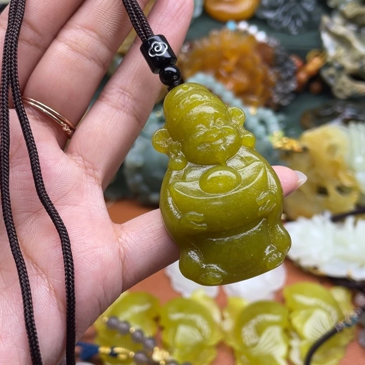 蛇纹石玉未镶嵌吊坠