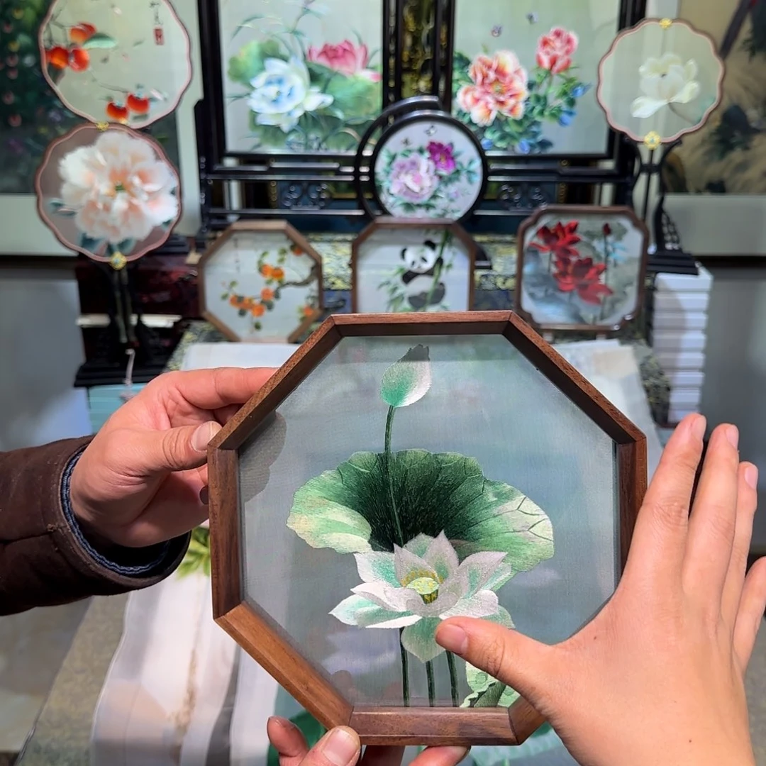 刺绣刺绣工艺精湛