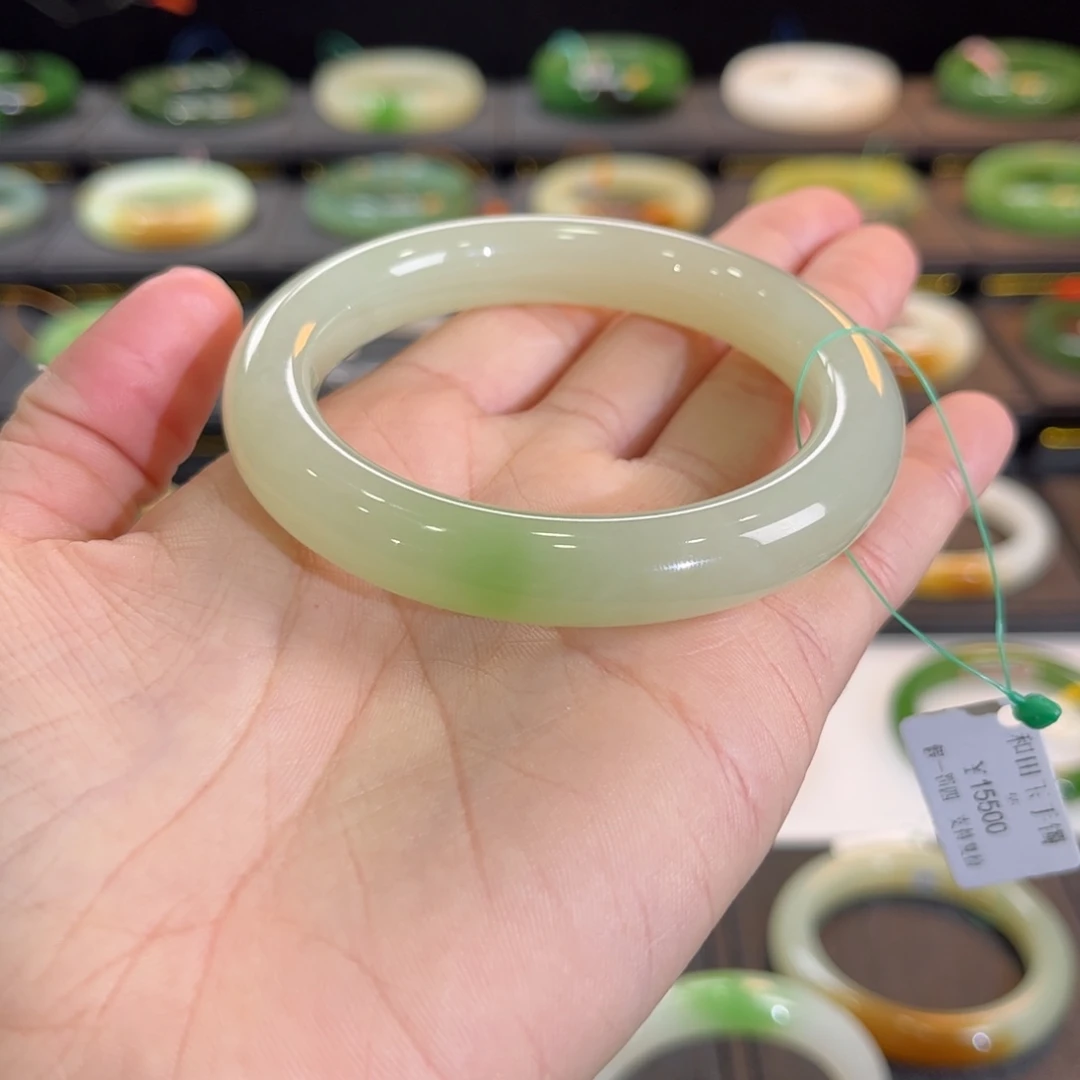 和田玉未镶嵌手镯冰胶晴翠