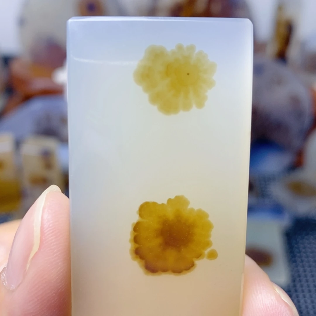 玛瑙/玉髓未镶嵌珠宝奇石