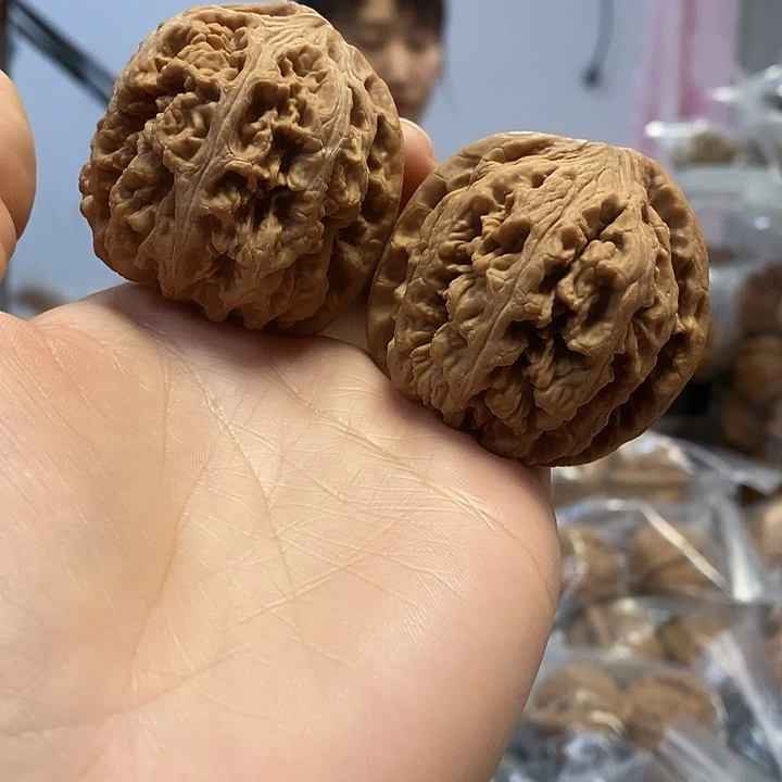 把件文玩核桃46粗筋红皮