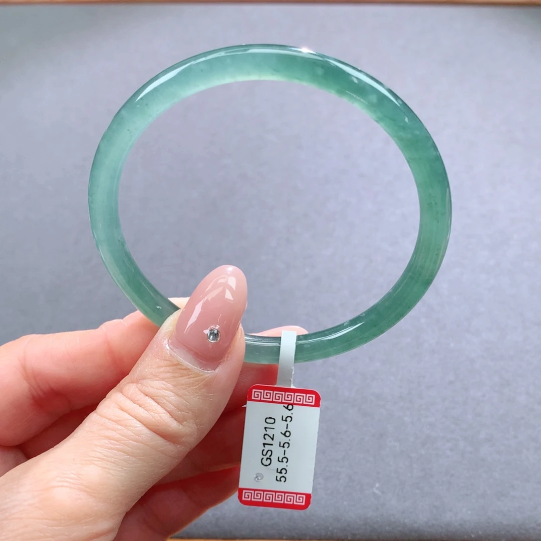 翡翠手镯未镶嵌天然翡翠手镯叮当镯