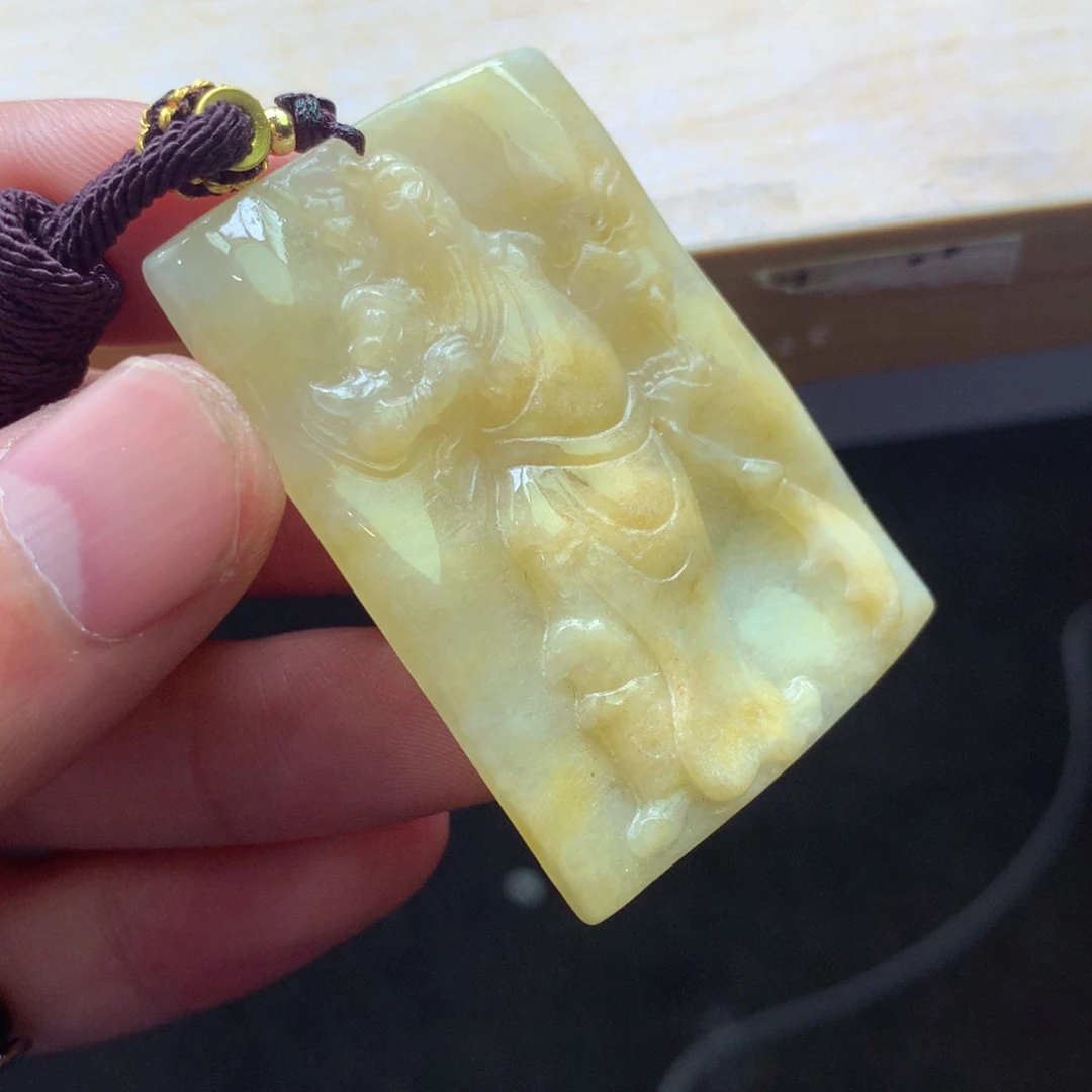 翡翠颈饰未镶嵌吊坠