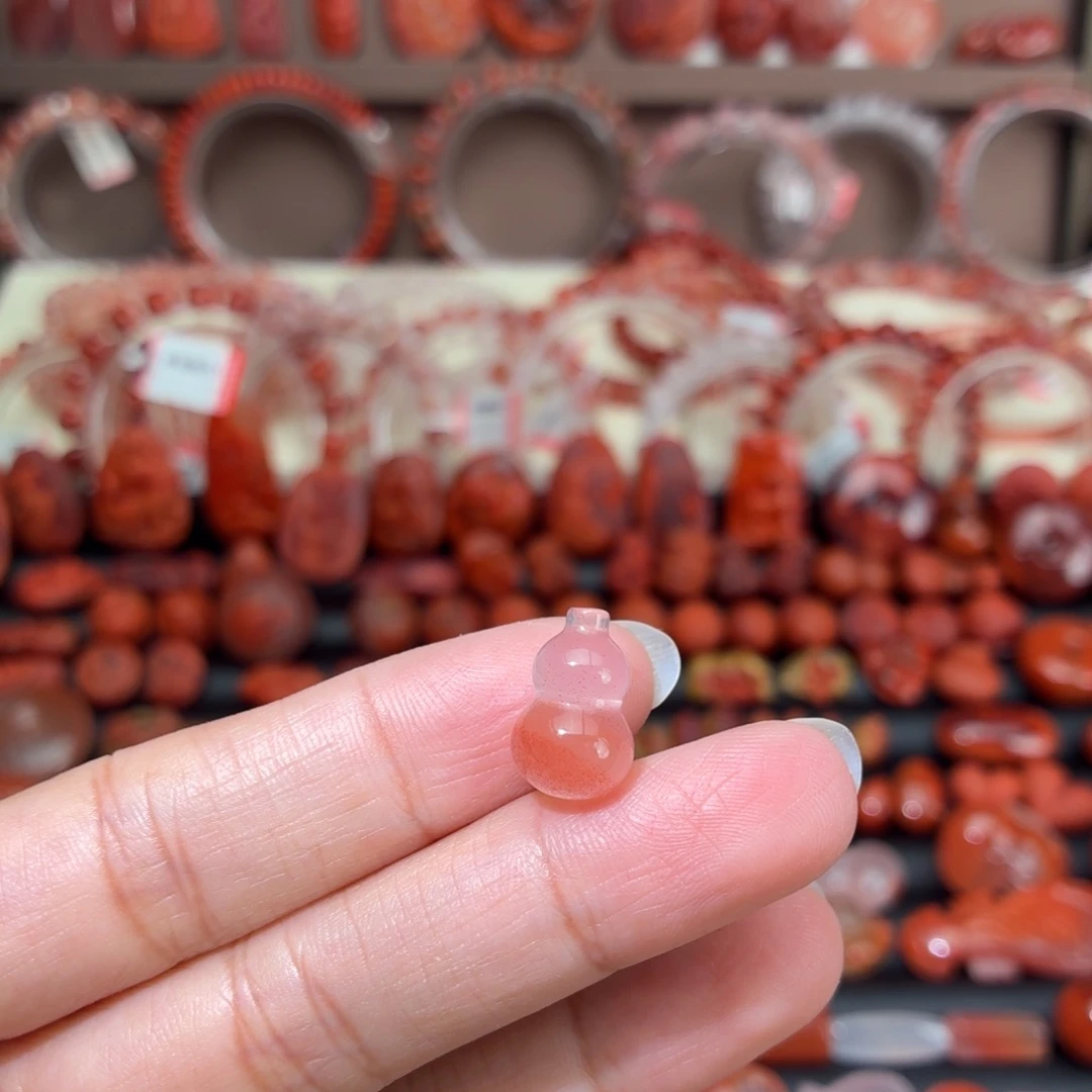 南红玛瑙未镶嵌颈饰胖葫芦