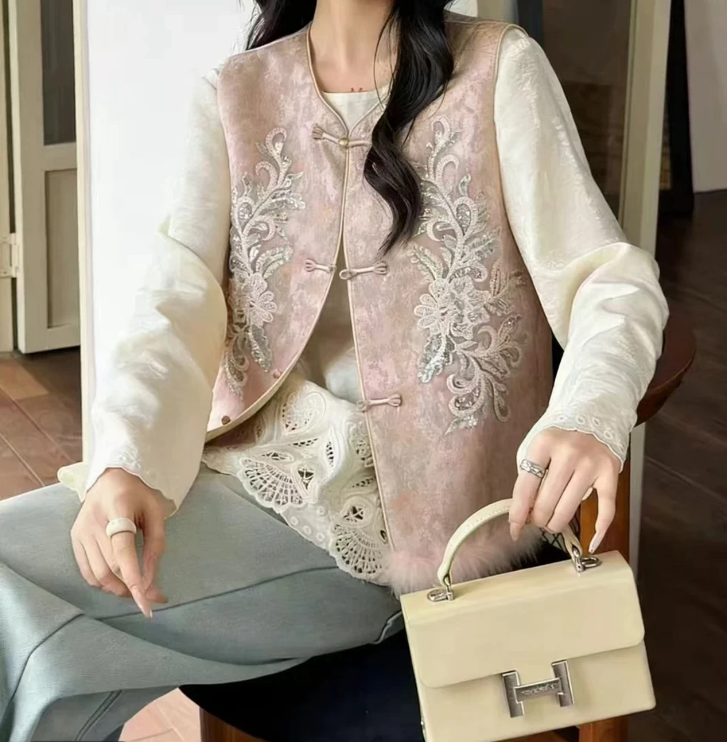 【小白姐姐】重工钉珠国风提花中式毛边马甲