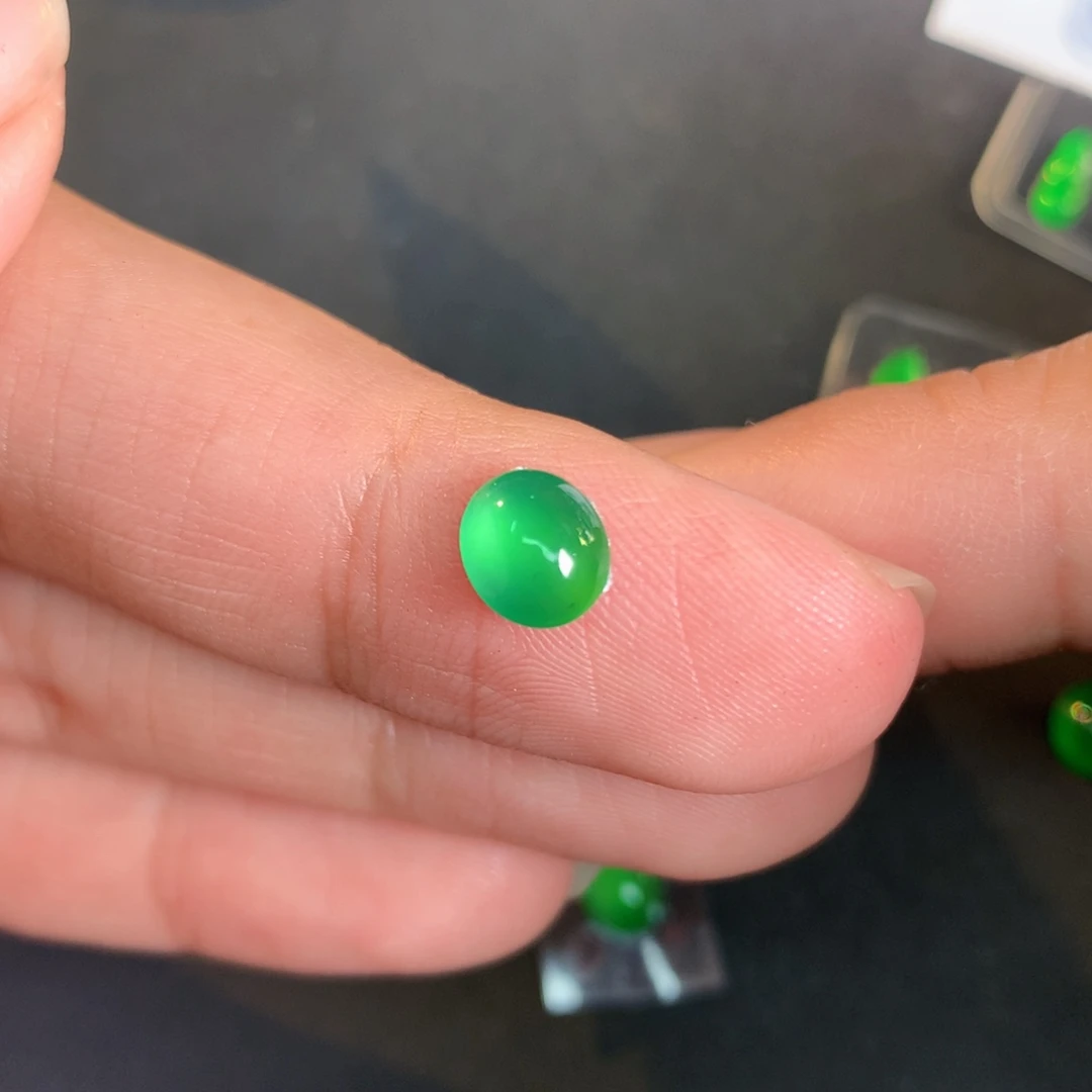 翡翠裸石6.38-5.7-2.98