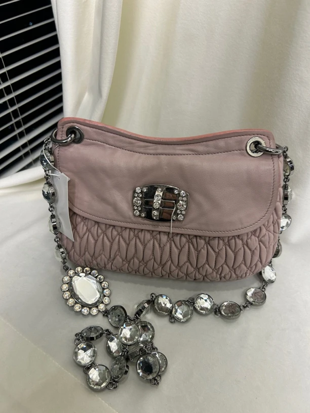 95新 MIU MIU/缪缪 优雅褶皱防水布单肩包手提斜挎包