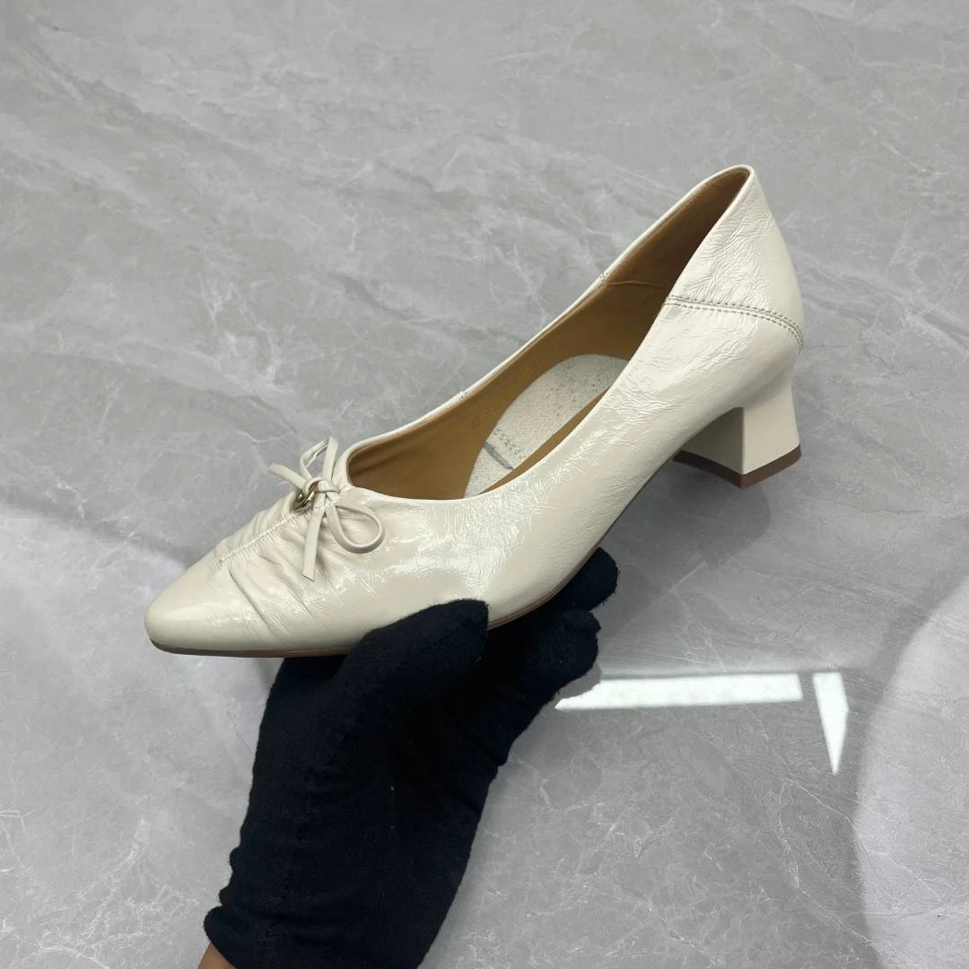 单鞋女 (羊皮) 056-250（孤品）a区39码