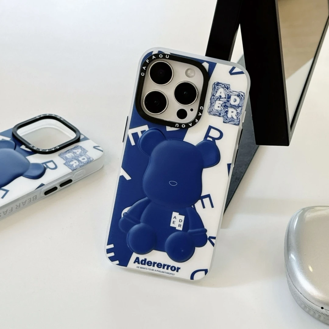 CAFAOU卡通立体3D时尚熊白蓝AERR字母熊适用iPhone15promax手机壳