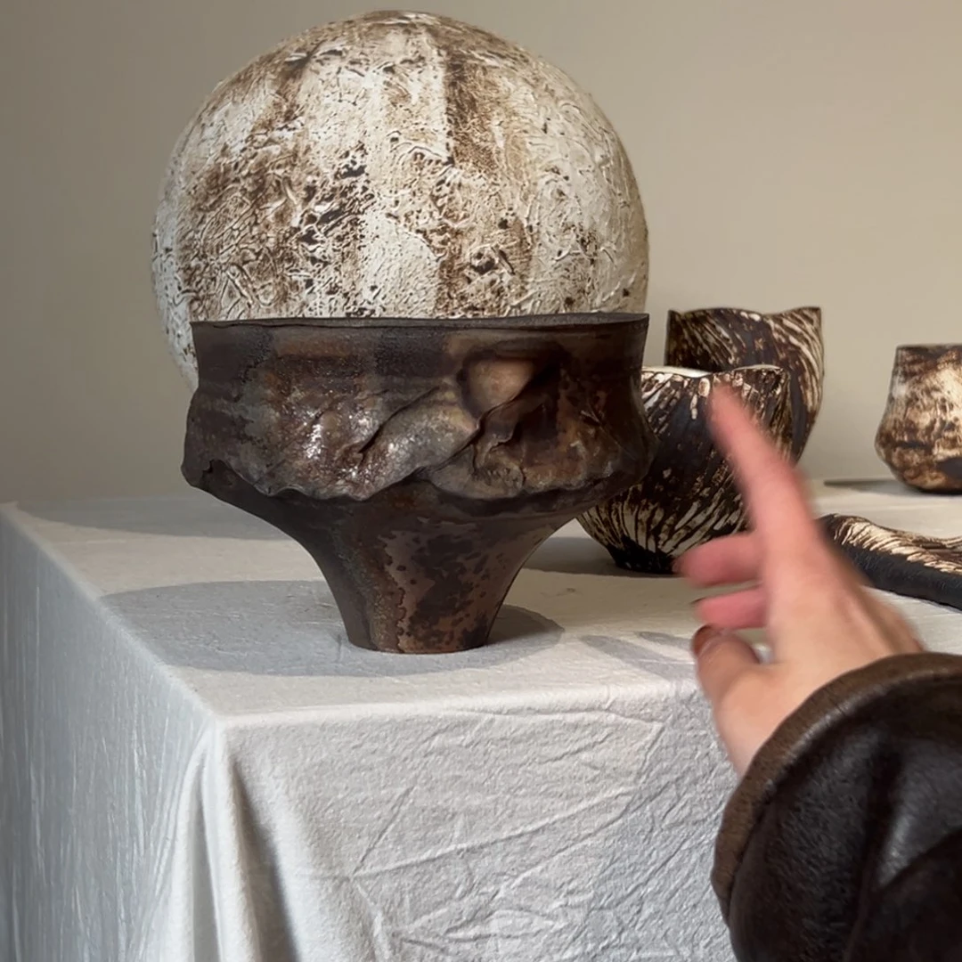 摆件陶瓷。     陶瓷。