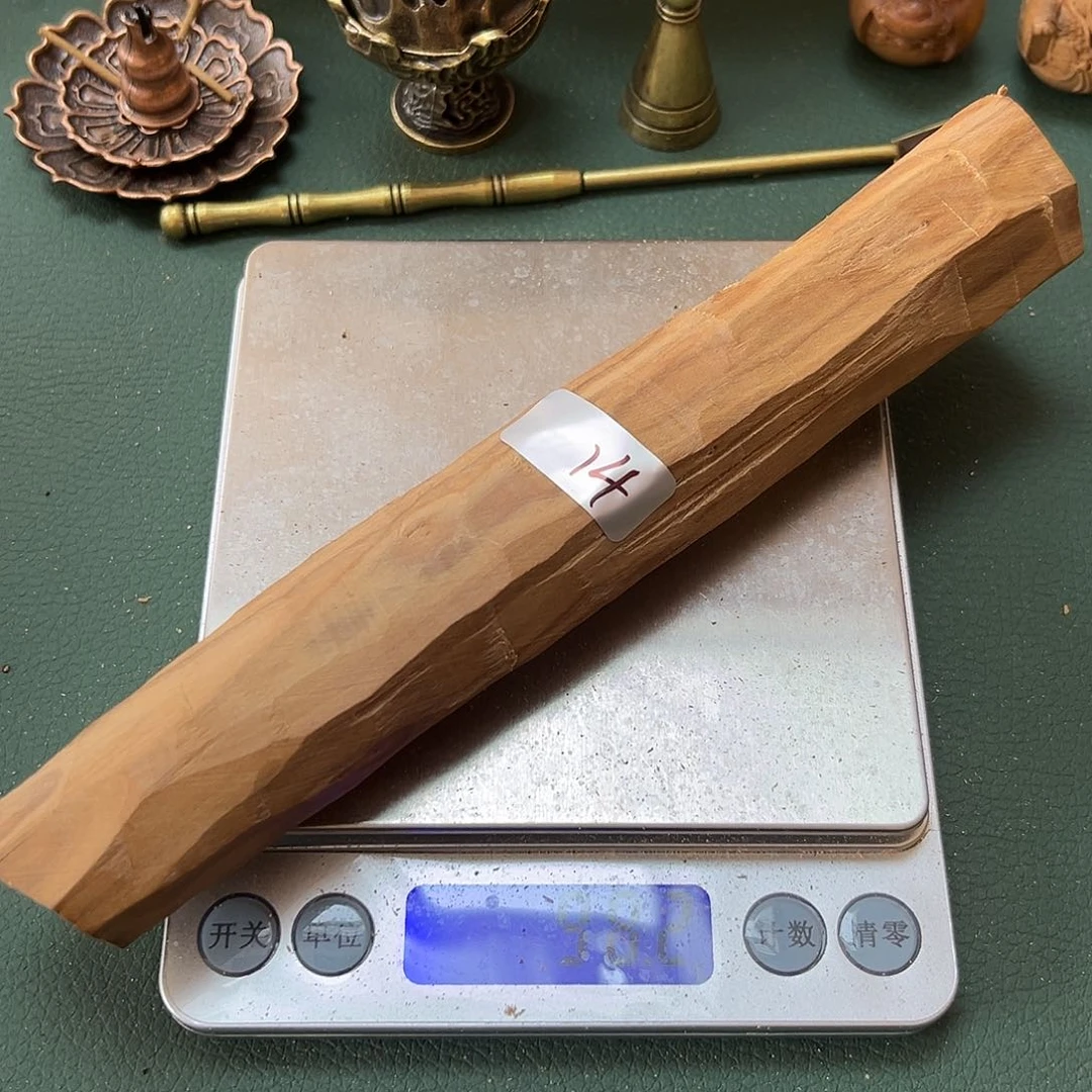 檀香木其他老山檀香枯枝片片98.2克14