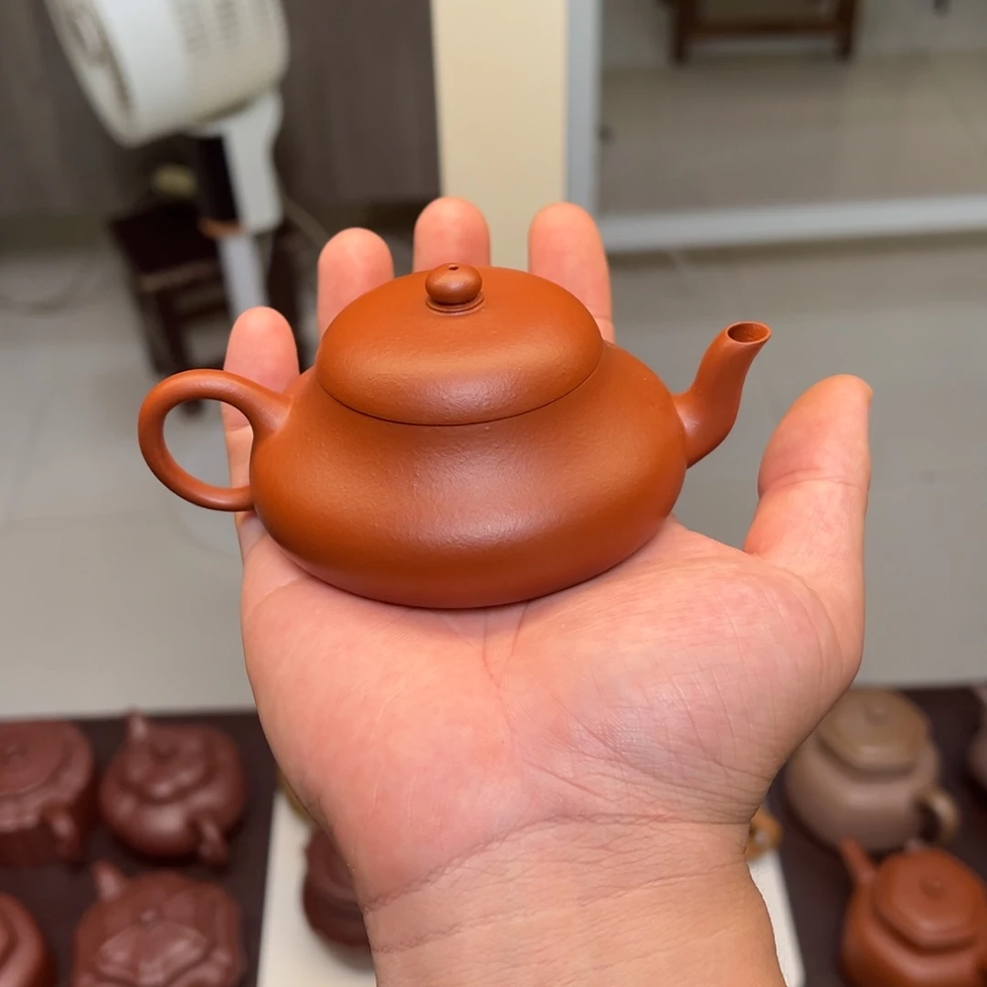 Y***`紫砂茶壶汽修厂和机械微瑕