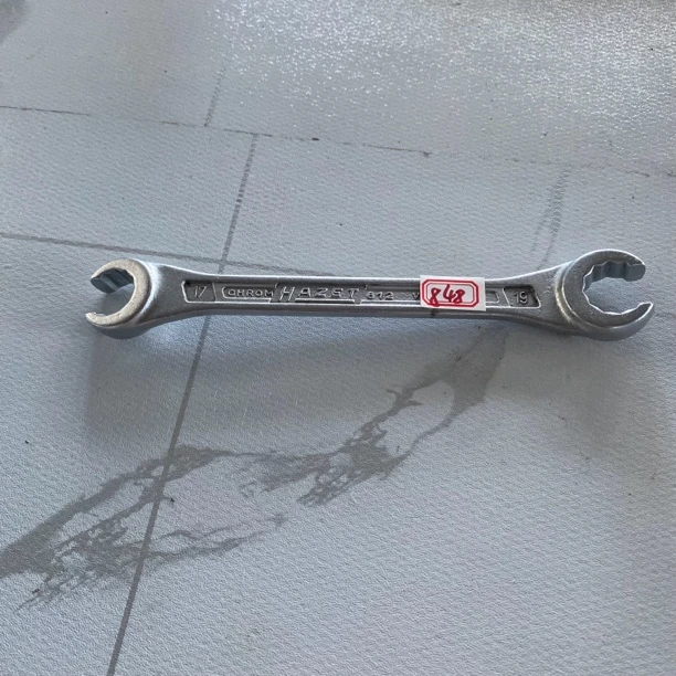 848油管扳手17/19一把