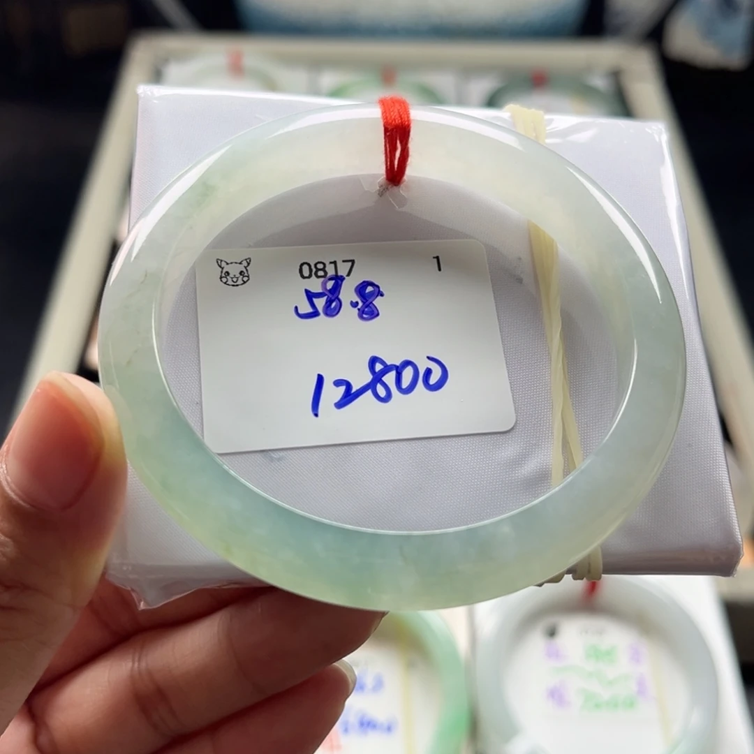 翡翠手镯未镶嵌58.8泥鳅背