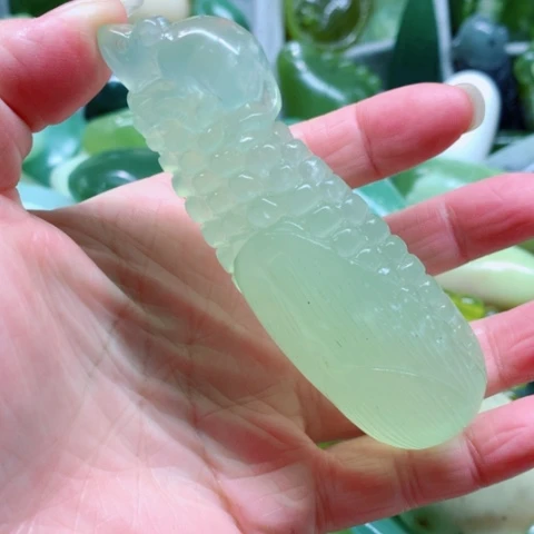 蛇纹石玉未镶嵌手把件