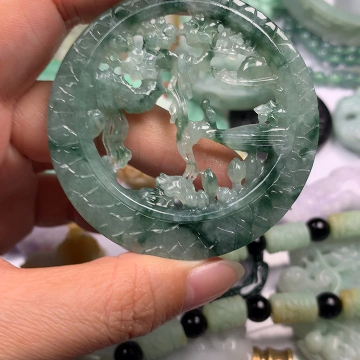 定制翡翠未镶嵌翡翠