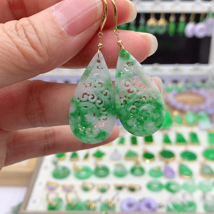 翡翠18K金镶嵌耳饰