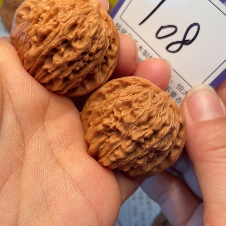 桃核把件40楼子108。。。。。。。