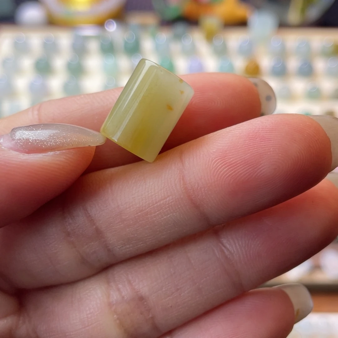 翡翠散珠黄翡特色桶珠14-10,5mm